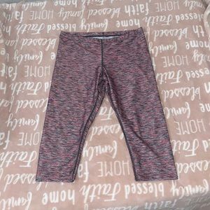 Life Elsewhere Yoga Pants Capris